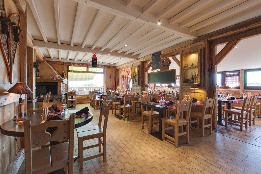 Logis Le Pont De Champ Hotel Beaucroissant Luaran gambar