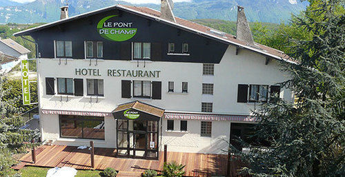 Logis Le Pont De Champ Hotel Beaucroissant Luaran gambar